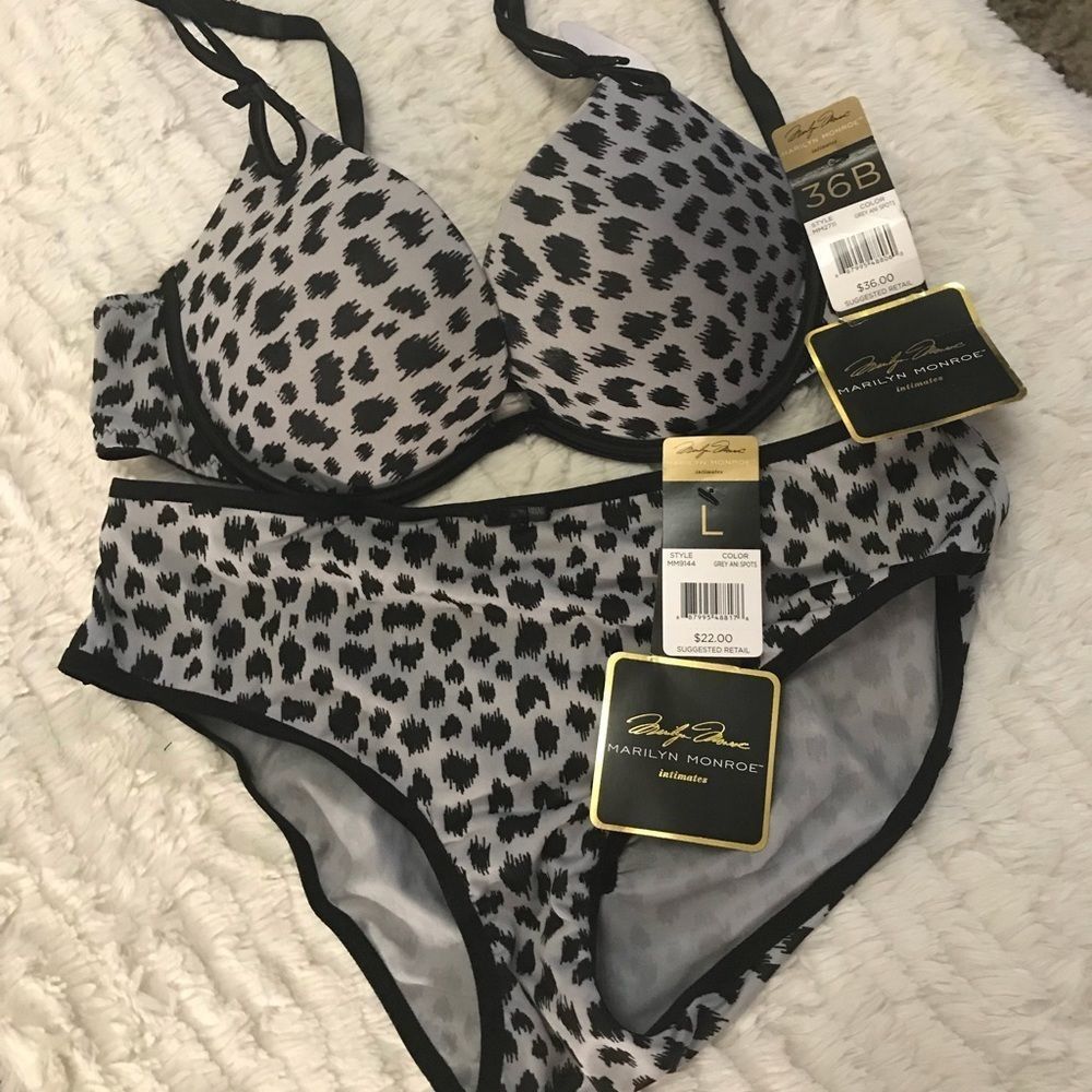 Sexy leopard bra and panty set